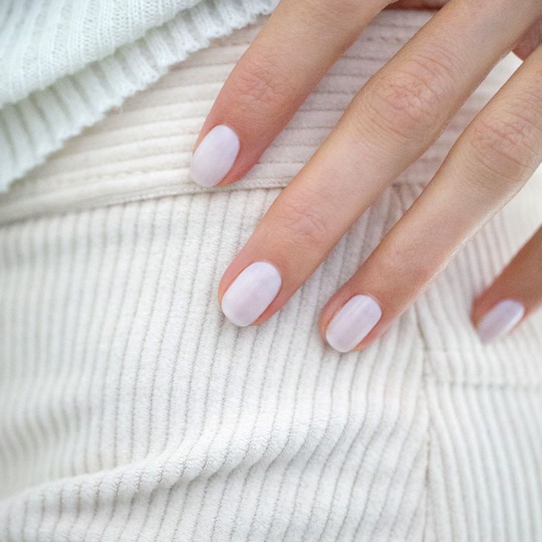MANUCURIST - Long-Lasting Nail Polish - Milky White